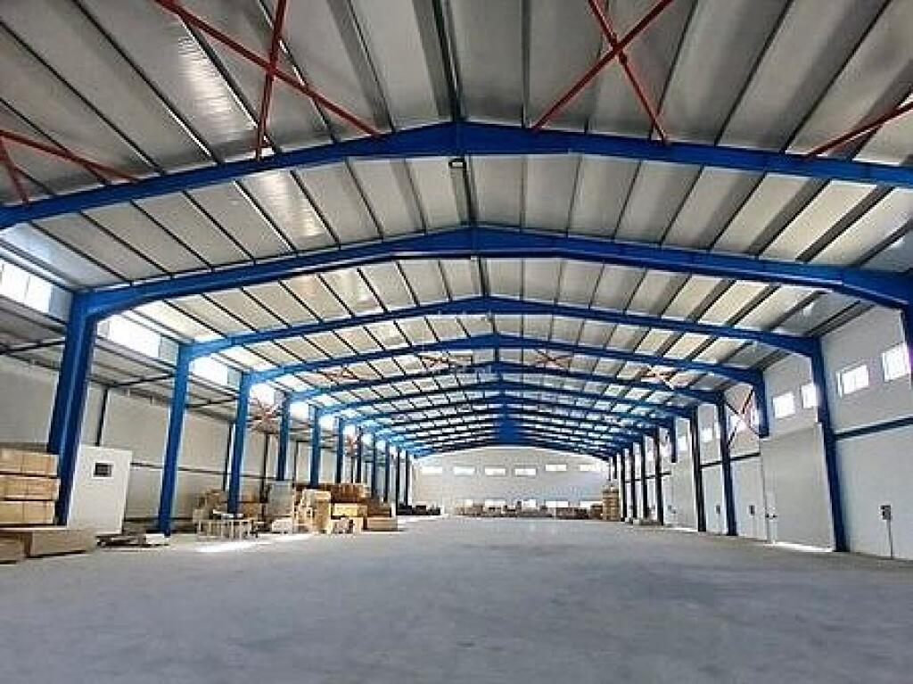 Kapanon me Qera Autostrada Durres Tirane