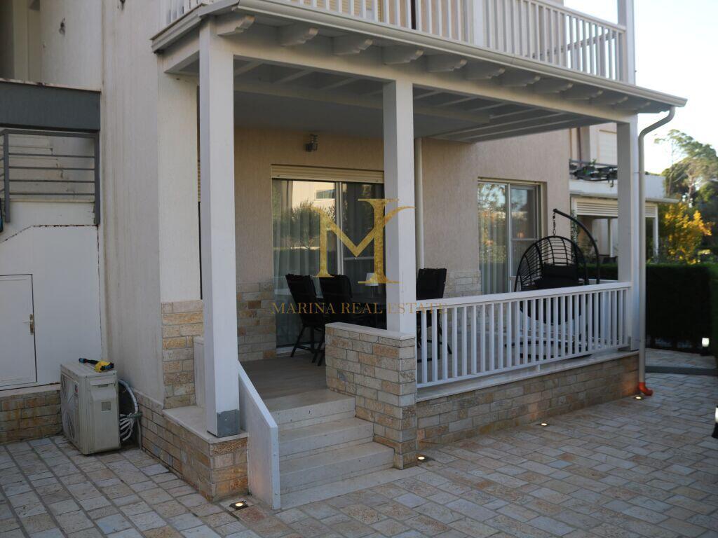 FOR SALE 2+1 APARTMENT WITH YARD LURA 3 BAY OF LALZ +YARD