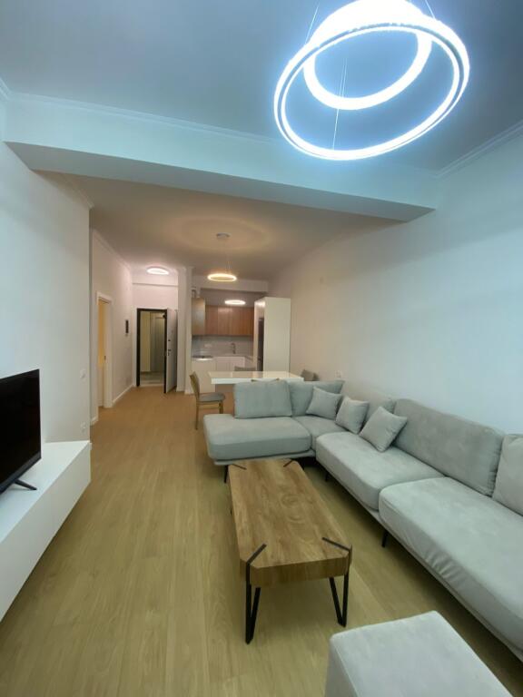 Jepet me qera 2+1 mobiluar ashensor te hotel Sokrati 799 eu