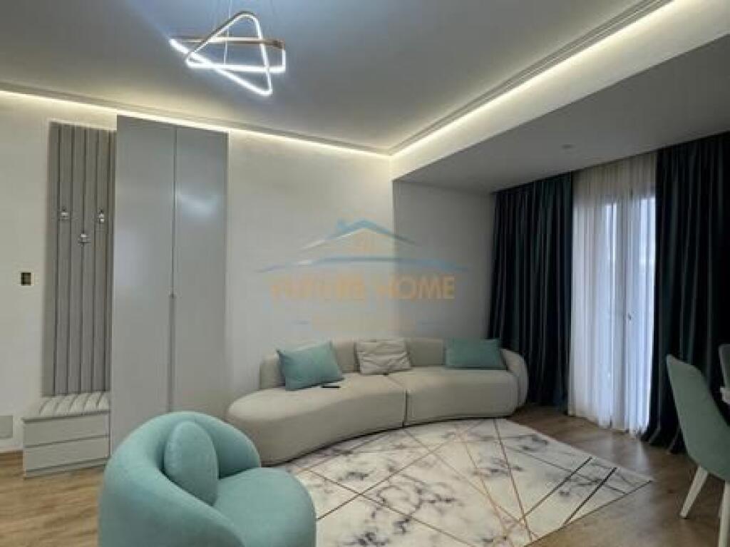 Shitet, Apartament 1+1, Farmacia 10 !