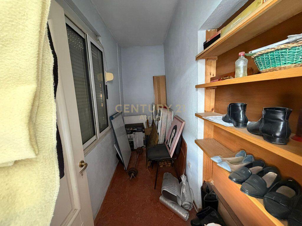 SHITET APARTAMENT 1+1 ME DY BALLKONE DHE DEPO PRANE KRISTAL CENTER