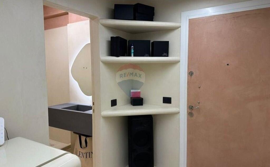 Dyqan - Për Shitje - Kika 2, Tiranë !!! (ID: 530261038-4734)