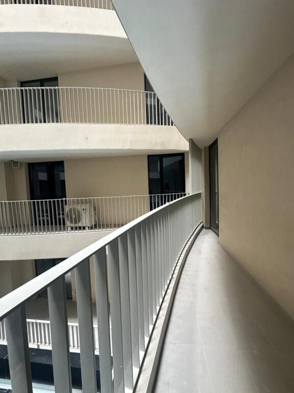 🏢 Ambient me Qira – Ideal për Zyra ose Klinika 📍