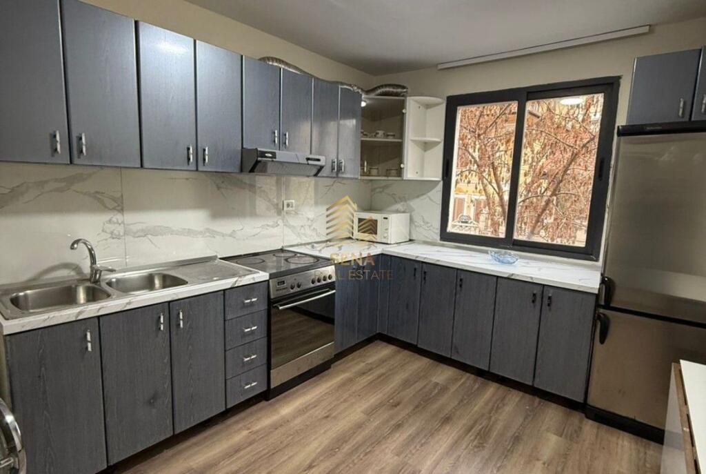 Qira, Apartament 1+1+ Kuzhine e Vecuar, Mine Peze ,500 Euro