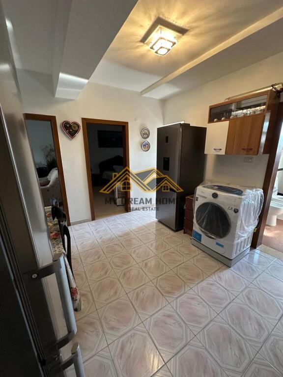SHITET APARTAMENT 2+1 TEK SHESHI PRANVERA DURRES!