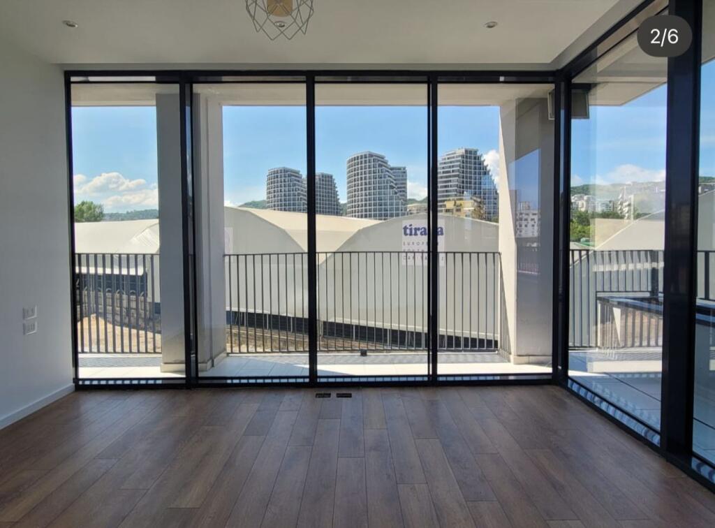 Jepet me Apartament 2+1 per Zyre te Lake View Rezidence!