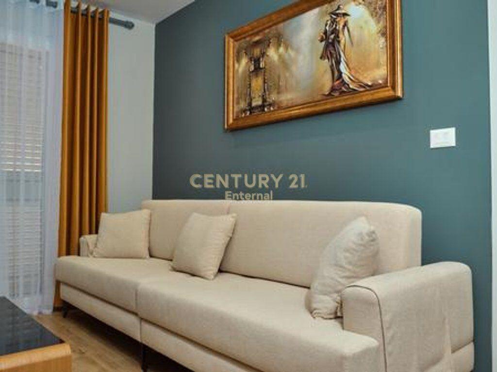 Apartment 1+1 for rent in Bllok!