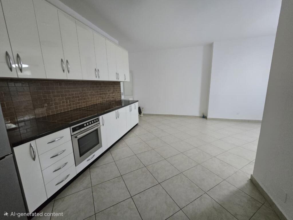 Appartamento 2+1+2 In Vendita al 5 Maggio