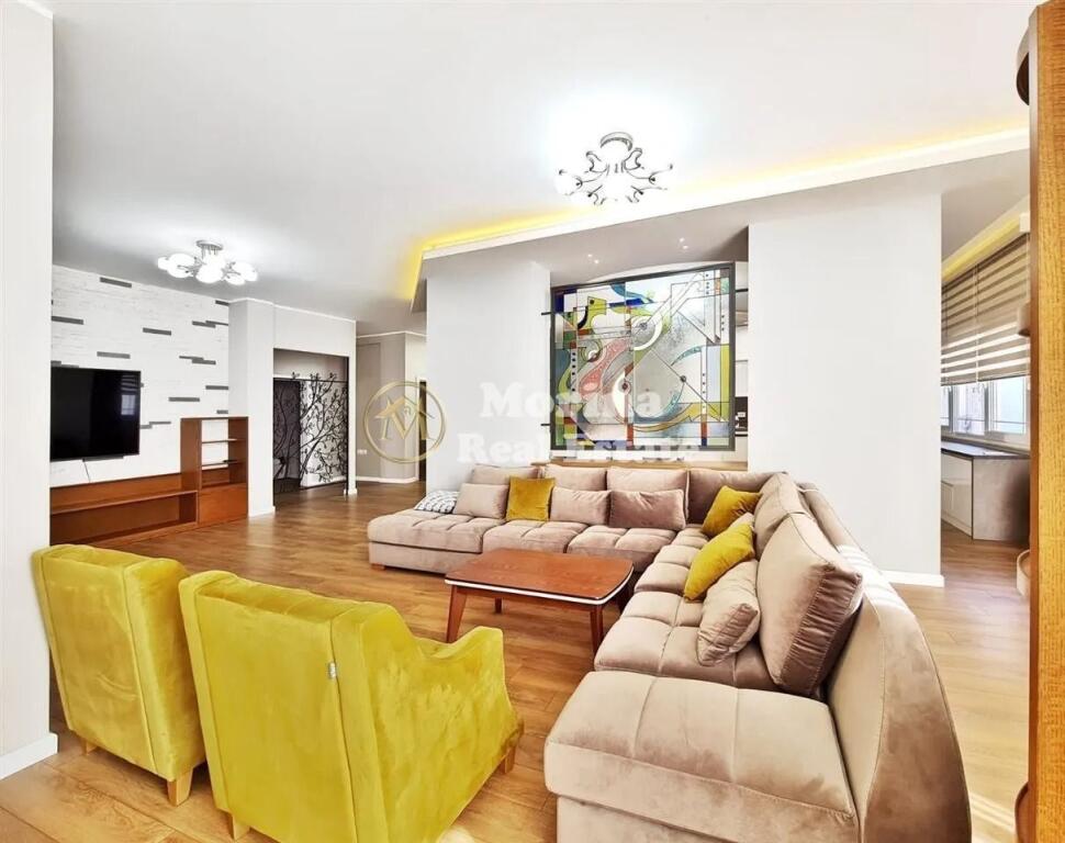 Qera, Apartament 4+1 , Komuna Parisit, 1300 euro/muaj