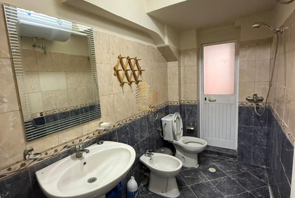 Qira, Apartament 1+1+ Kuzhine e Vecuar, Mine Peze ,500 Euro