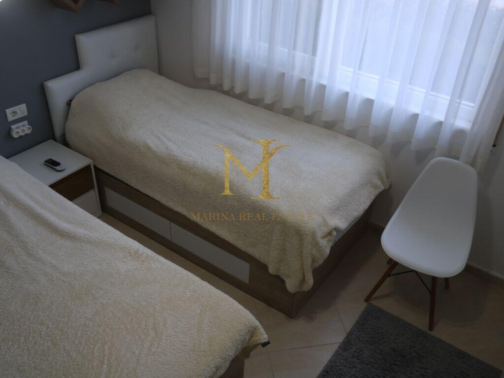 FOR SALE 2+1 APARTMENT WITH YARD LURA 3 BAY OF LALZ +YARD