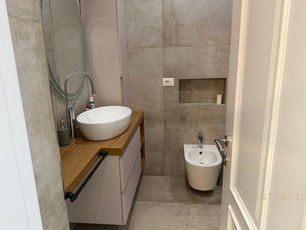 Apartament modern 2 + 1 ne Ali Demi 225,000 €