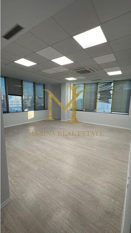 JEPET AMBIENT BIZNESI NE QENDER TE DURRESIT