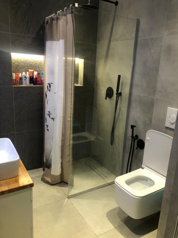 Super 2+1 apartment for rent - Commune of Paris - Tirana