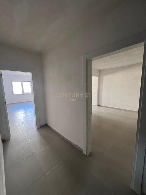 Apartament 1+1 në Shitje në Golem!