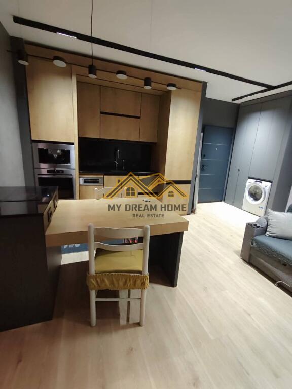 JEPET ME QIRA SUPER APARTAMENT 1+1 PLAZH DURRES!