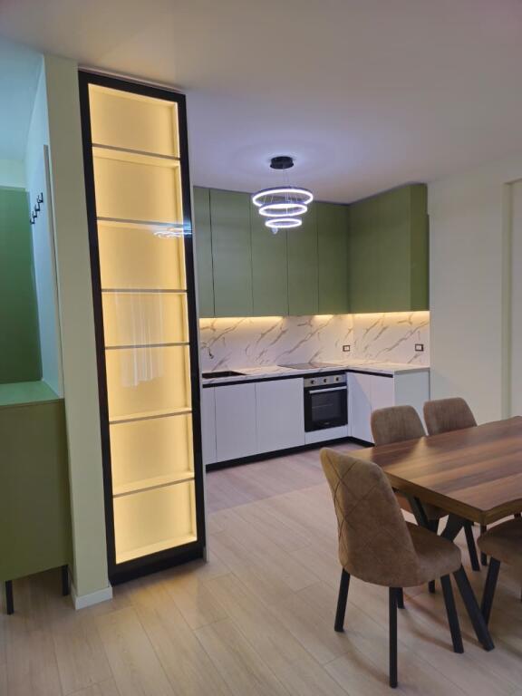 APARTAMENT 2+1 + PARKING PER QERA TEK ZONA LIQENIT