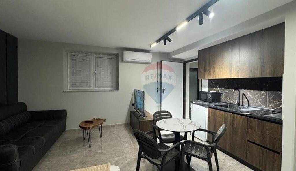 Appartamento - In Vendita - Via Muhamet Gjollesha, Tirana  ID:530471001-354