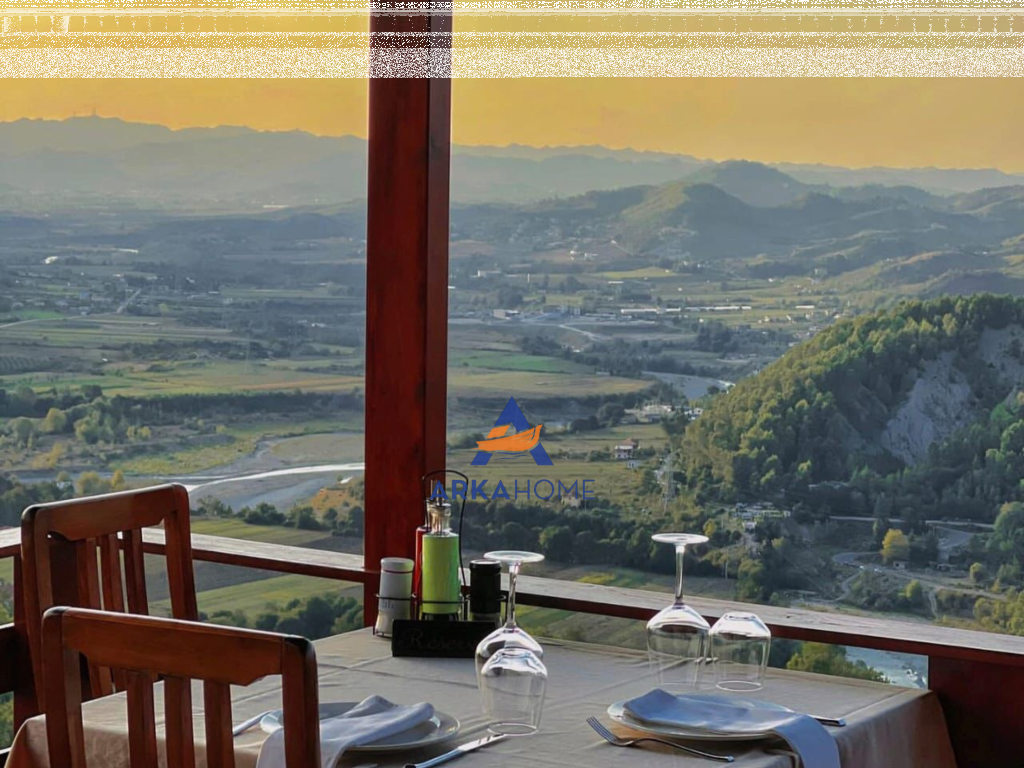 SHITET RESTORANT 1600M2 "NE PETRELE" 1,300,000 EURO