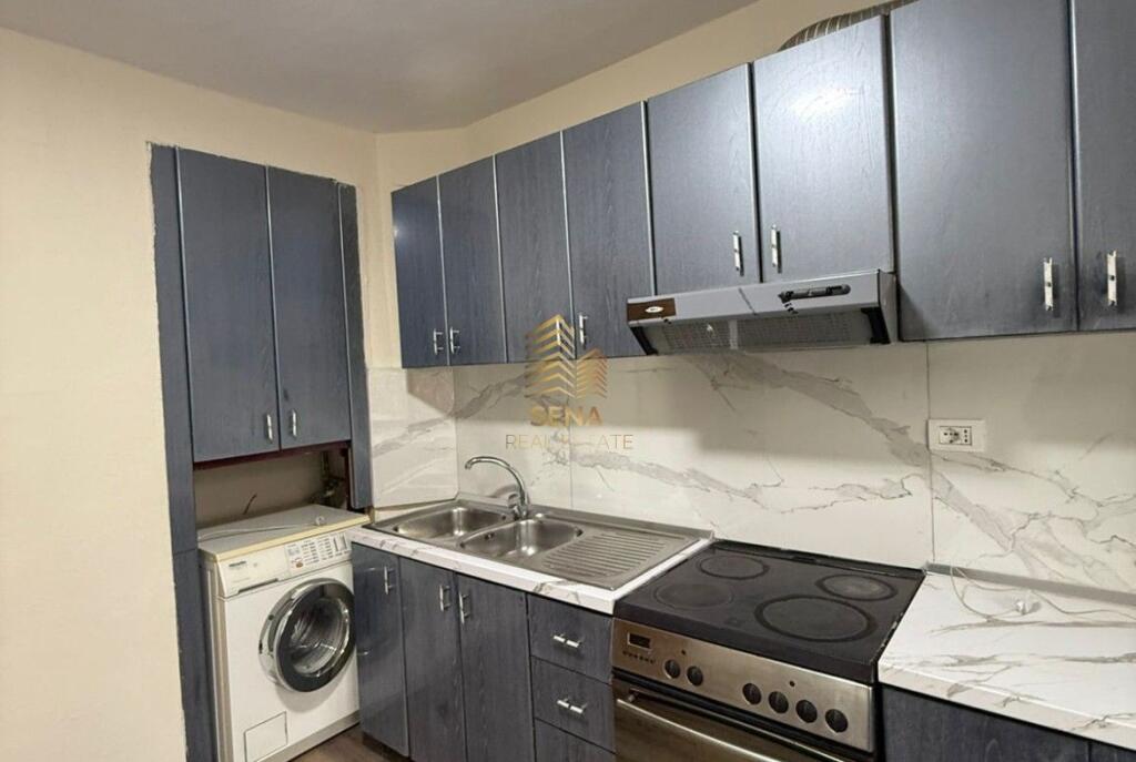Qira, Apartament 1+1+ Kuzhine e Vecuar, Mine Peze ,500 Euro