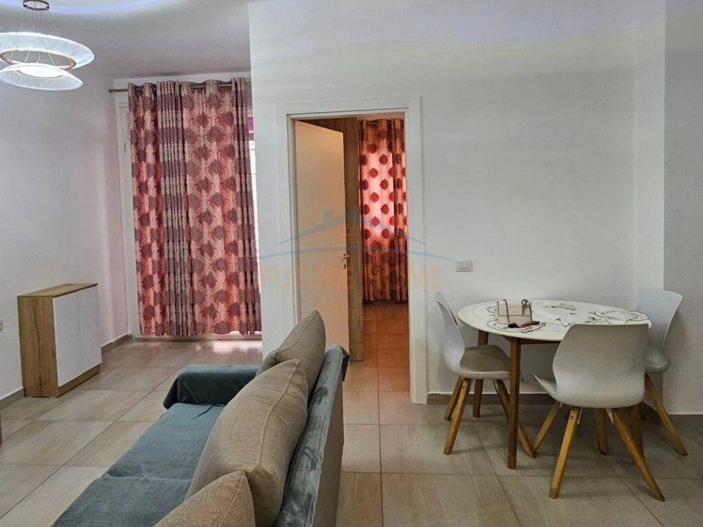 Apartament me qera 1+1 , Kopshti Botanik , Tirane