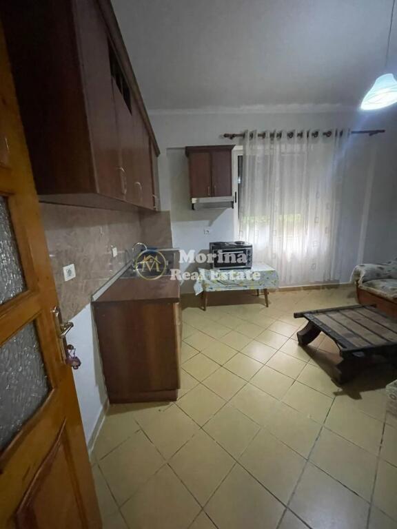 Rent, Private entrance 2+1, Elbasani Street, 400 euros/month