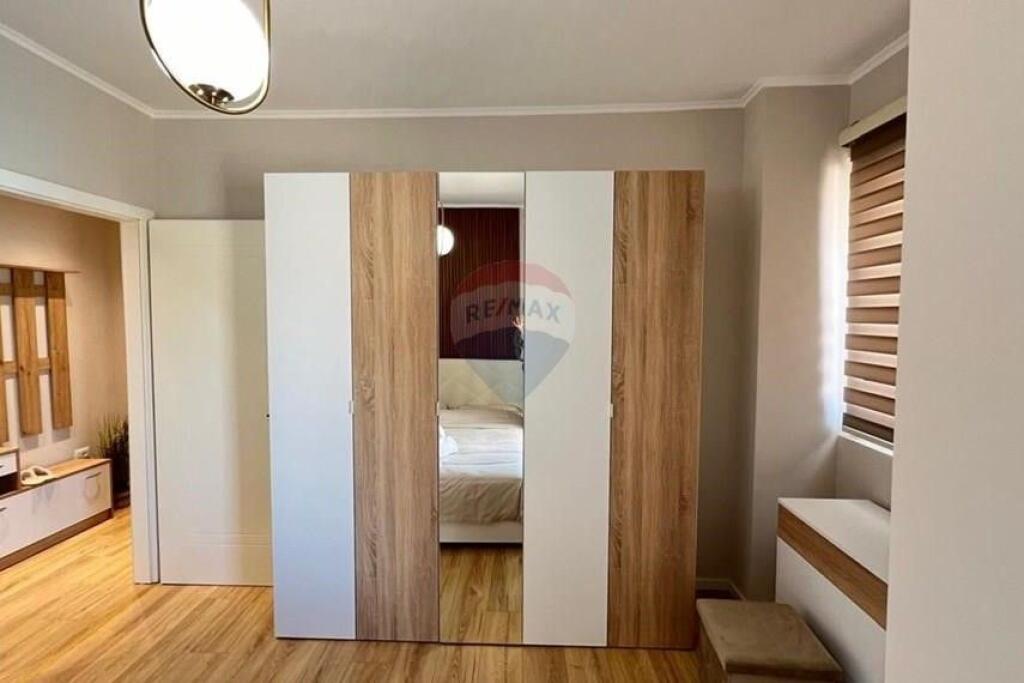 Apartament 1+1 me qira – Rruga Sali Butka (tek ish-UET)