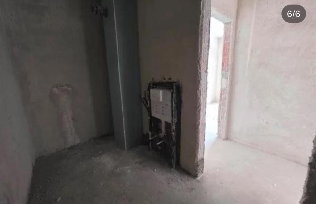 Shitet Apartament 1+1 te Rezidenca White Tower, Komuna Parisit!