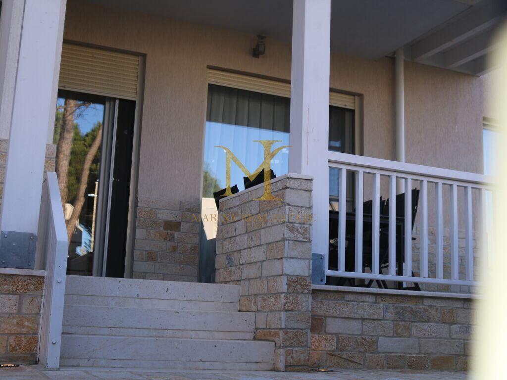 FOR SALE 2+1 APARTMENT WITH YARD LURA 3 BAY OF LALZ +YARD