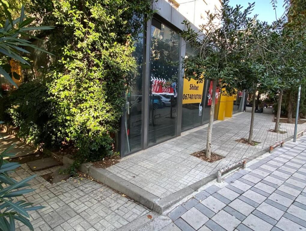 Shop ground floor OPPORTUNITY‼️1900€/m Zogu Zi📍Social Security Institute