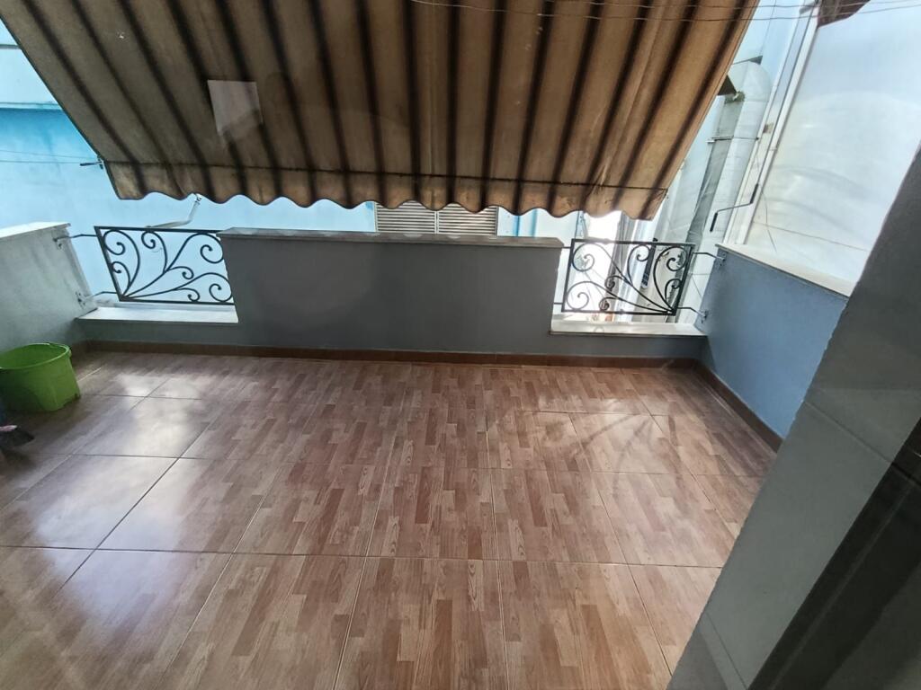 2+1 apartment for rent on Kavaja Street, near the Catholic Church