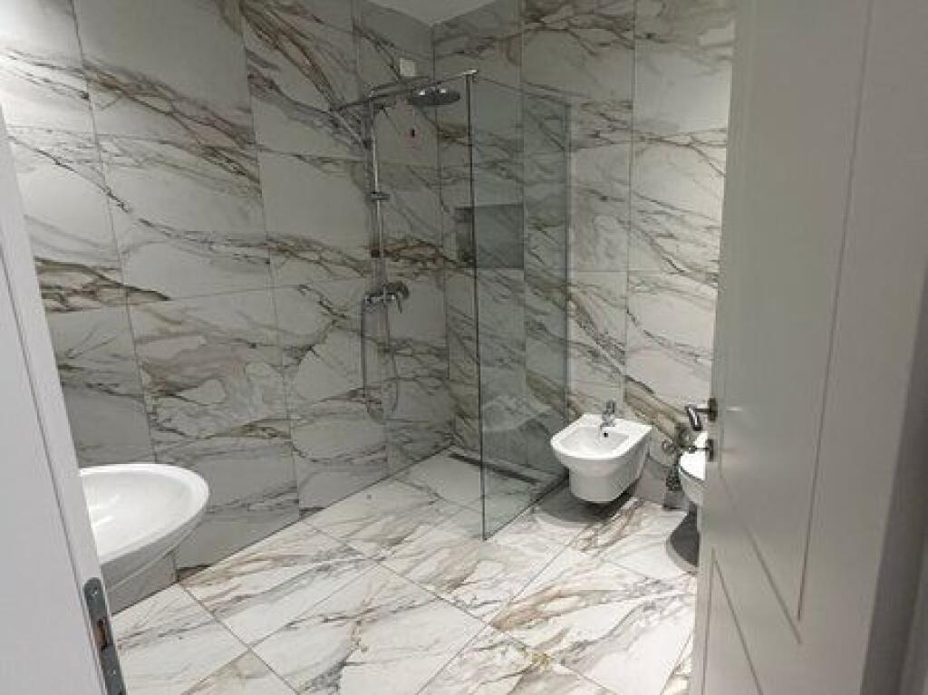 Shitet apartament 2+1+2, Lake View Residence