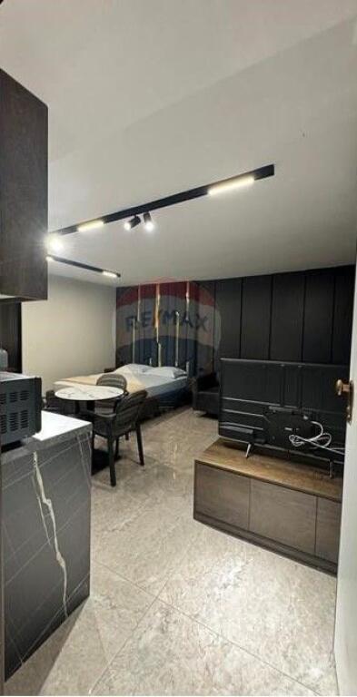 Appartamento - In Vendita - Via Muhamet Gjollesha, Tirana  ID:530471001-354