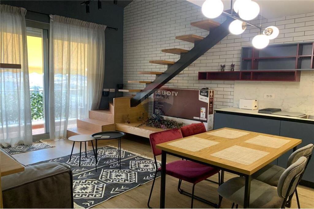 Dupleks - Për Qira - Rruga e Elbasanit, Tiranë