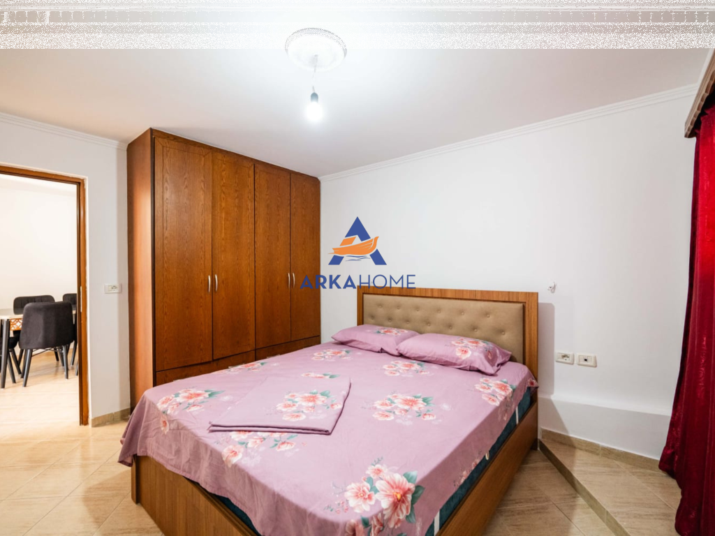 JEPET VILË ME QERA 2 KATE "PORTI I JAHTEVE, SARANDE" 12.000 EURO NE VIT