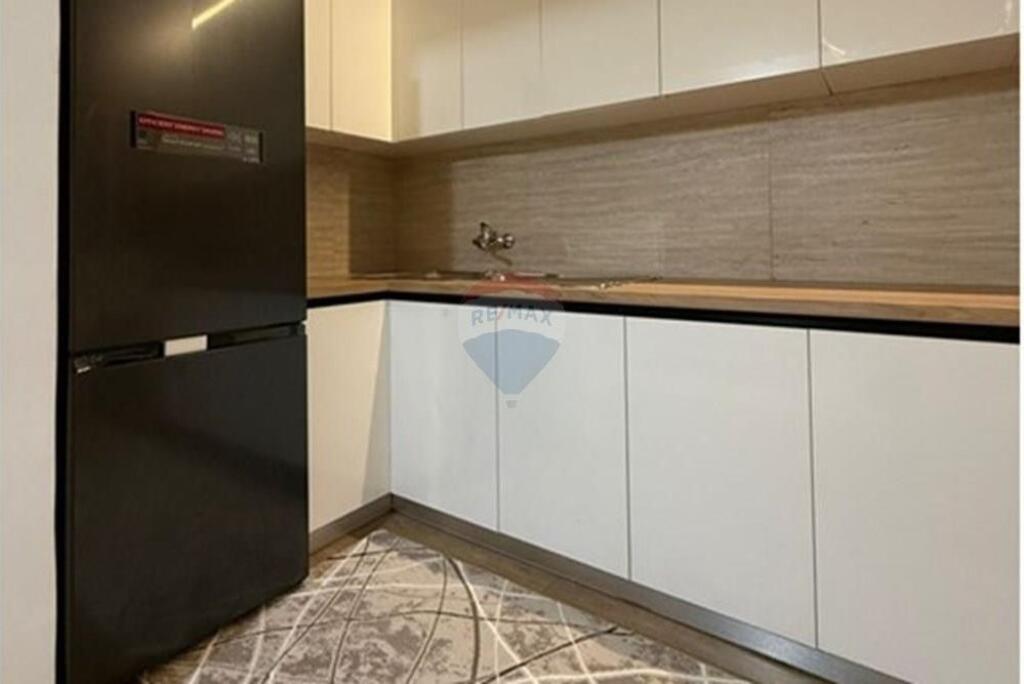 Apartament - Për Qira - Rruga Ali Demi, Tiranë