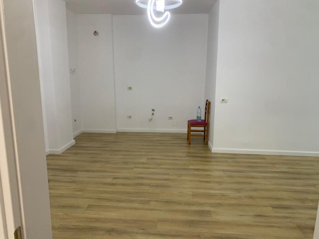 Apartament 2+1, Blv Astir!