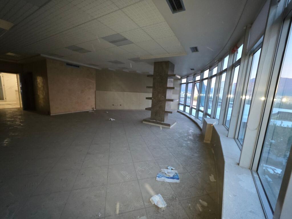 Jepet me qira ambient 336m2