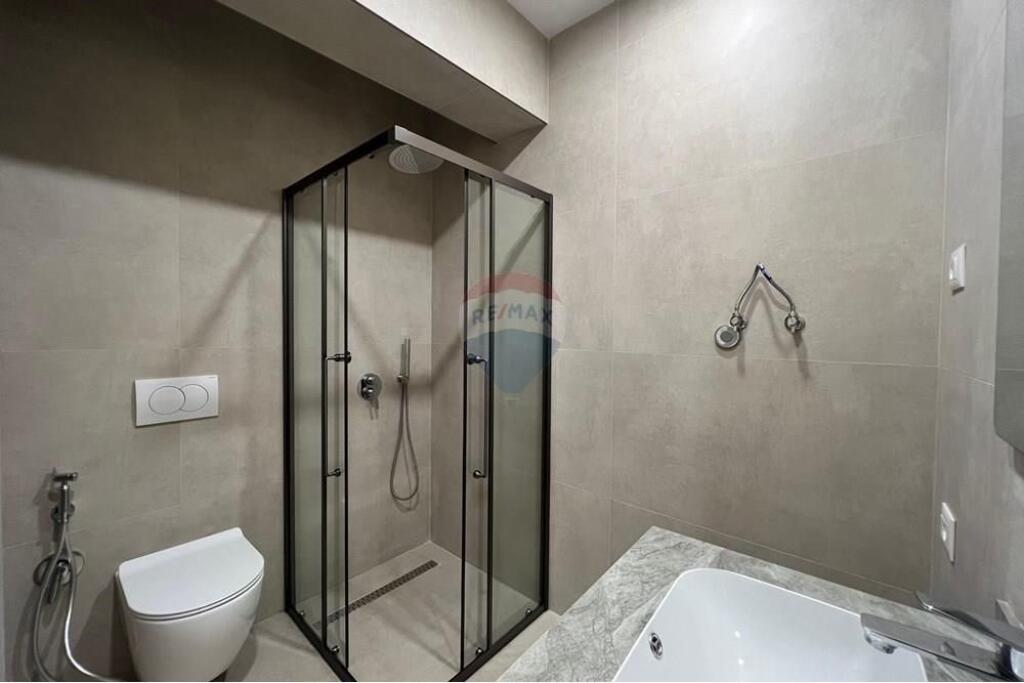 APARTAMENT 1+1 PER SHITJE TE MYSLYM SHYRI