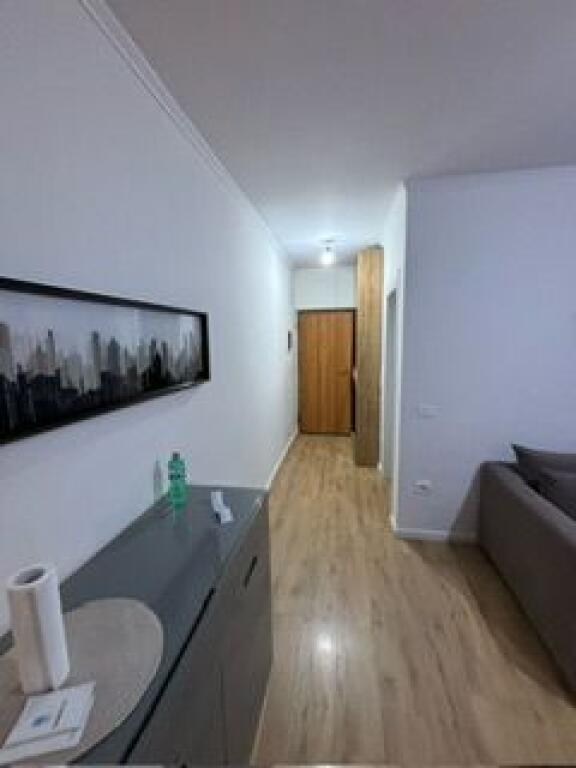 Apartment ne qender te komunes 1+1 me 650€