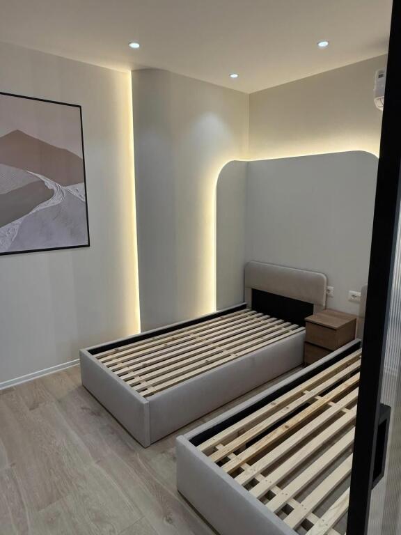 Shitet Apartament 2+1📍21 Dhjetori