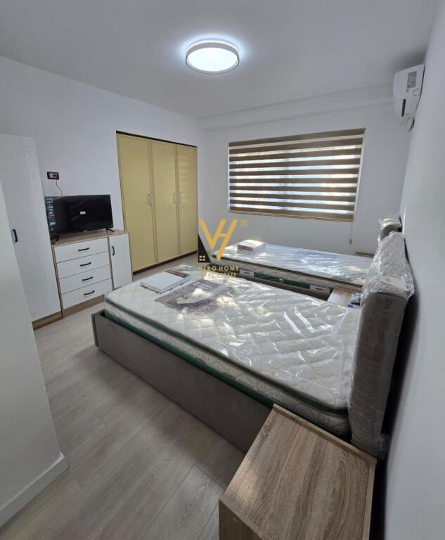 JEPET GARSONIERE ME QERA NE QENDER 50.000 LEKE