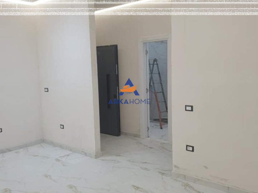 AMBIENT BIZNESI ME QIRA 74M2 "BULEVARDI MIGJENI ASTIR" 1000 EURO