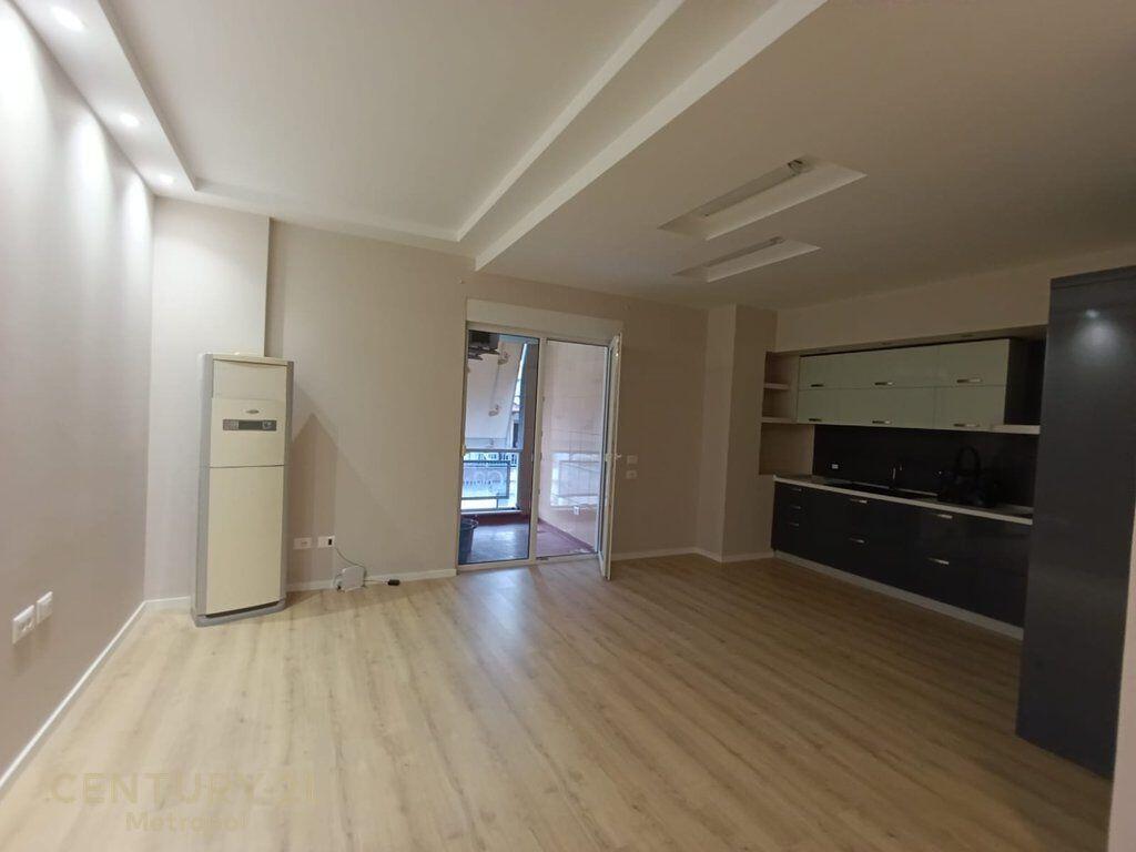 APARTAMENT PER SHITJE 2+1 PRANE KOMPLEKSIT KOLOMBO - OXHAKU!