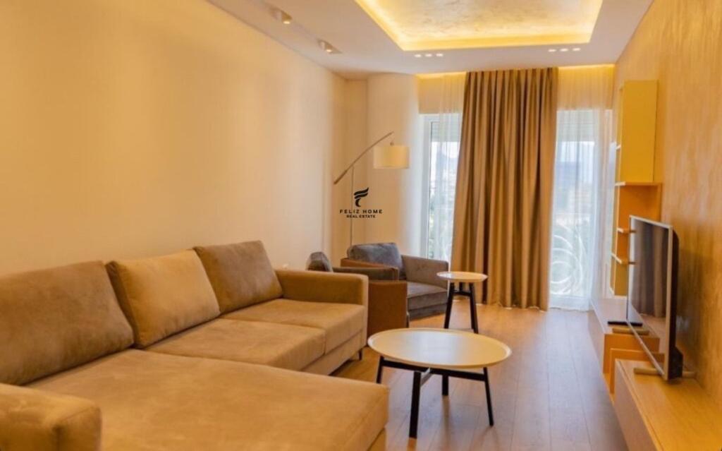 APARTAMENT ME QERA 2+1 KODRA E DIELLIT 2 850 EURO