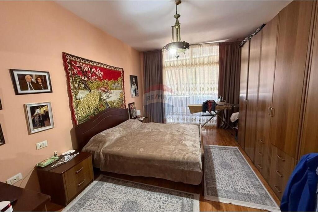 Apartament - Për Shitje - Kika 1, Tiranë
