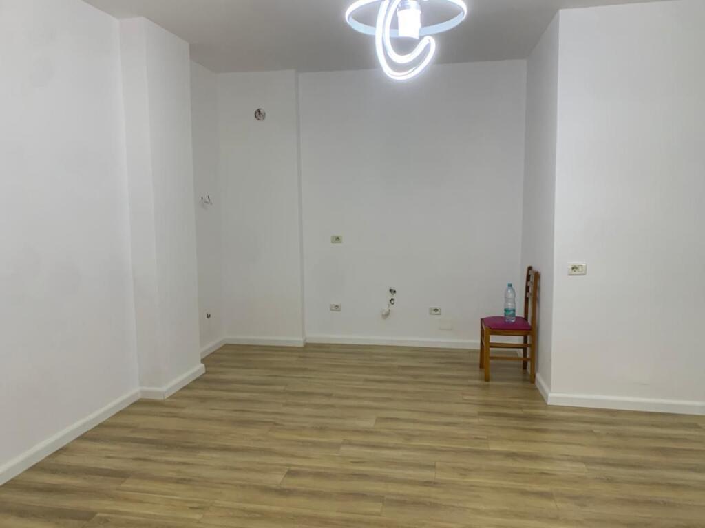 Apartament 2+1, Blv Astir!
