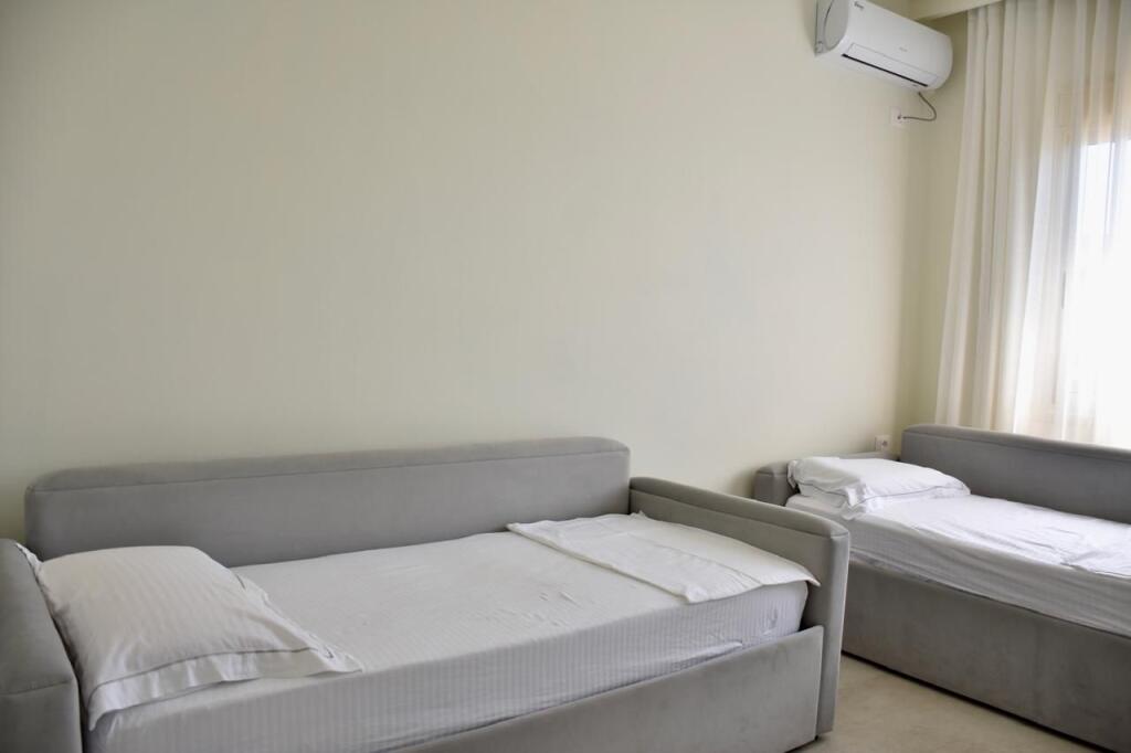 Affittasi appartamento 2+1 fino alla fine di maggio, Vlora