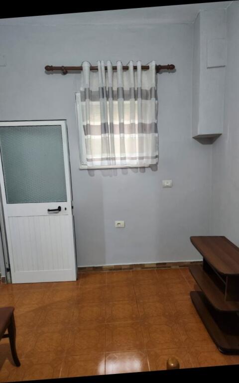Jepet Apartment me qera 2+1, 13847