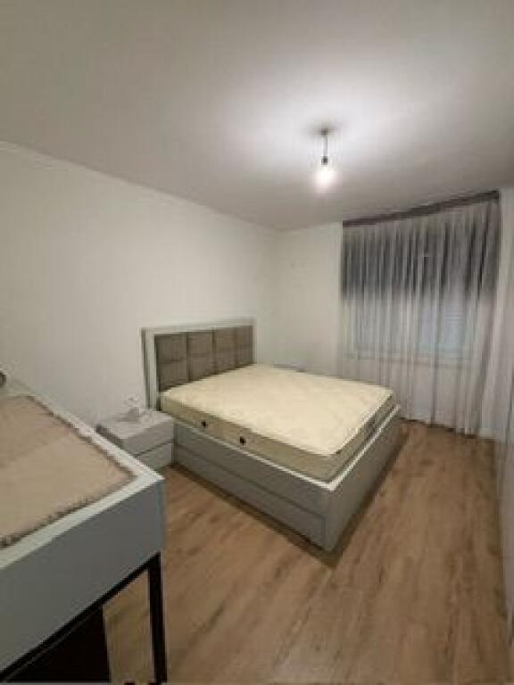 Apartment ne qender te komunes 1+1 me 650€